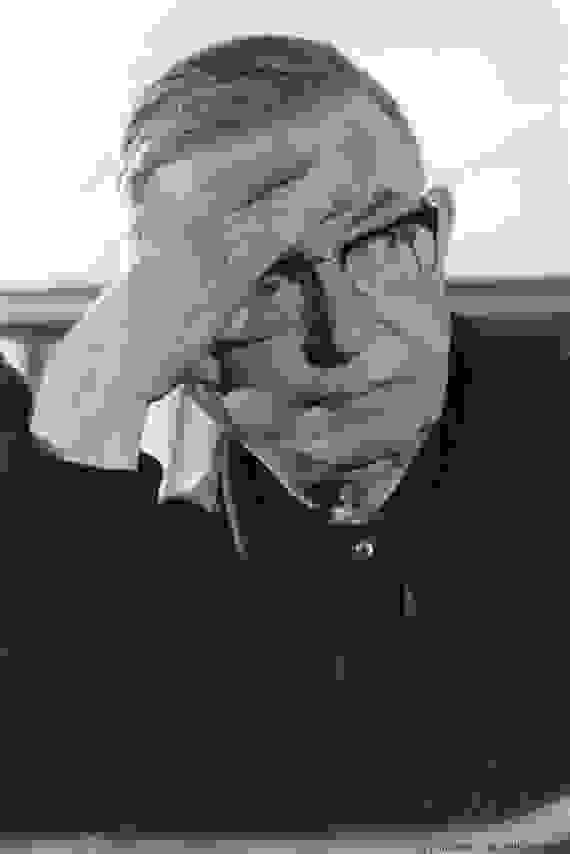 o-SARTRE.jpg