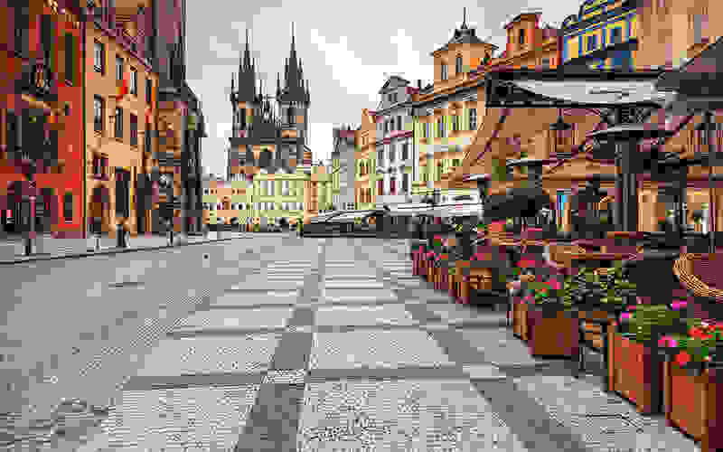 oi-pio-goiteftikes-old-town-tis-evropis0.jpg