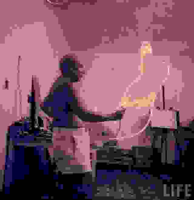 pablo-picasso-light-painting-3-640x660.jpg