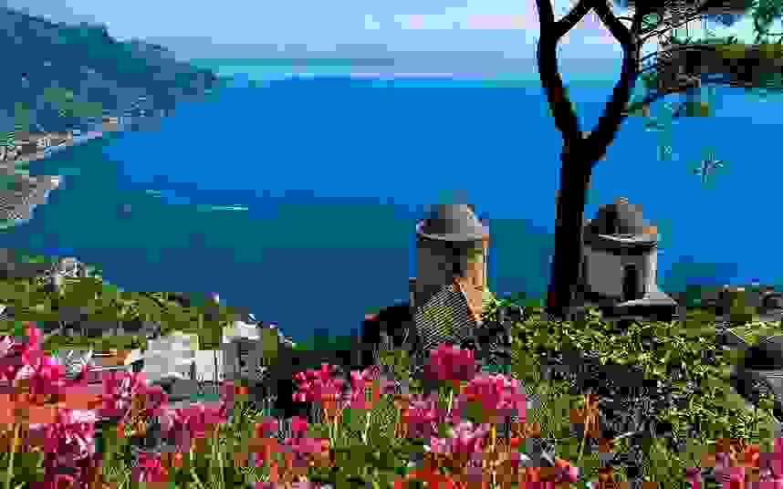 ravelo.jpg