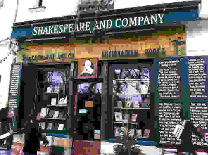 shakespeare-and-co-02.jpg