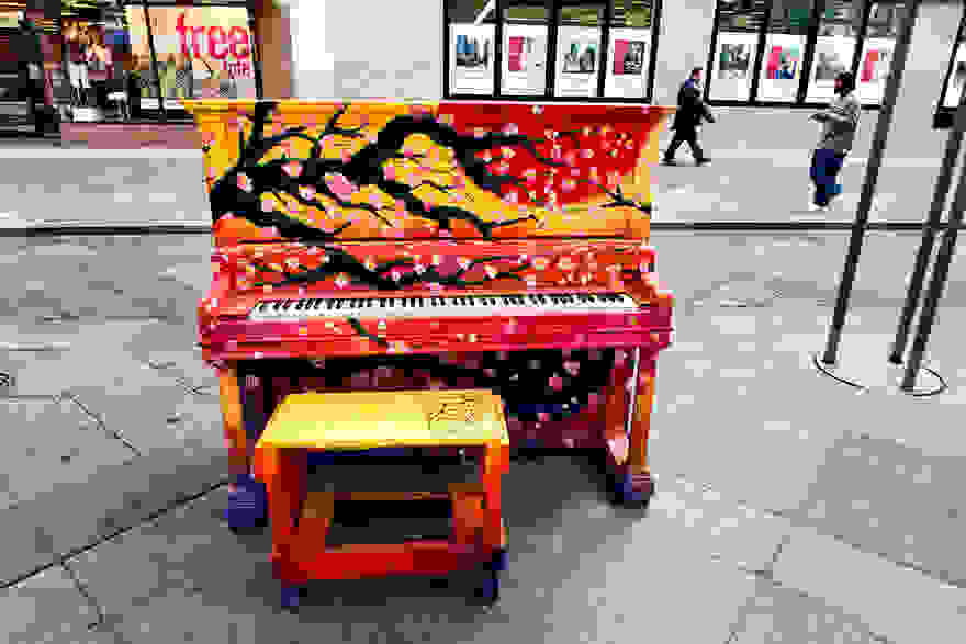 street-pianos-play-me-im-yours-project__880.jpg