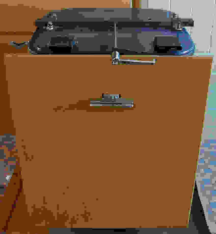 time-capsule-kitchen-60s-nathan-chandler-furniture-7.jpg