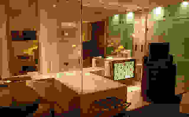 toiletrom2.jpg