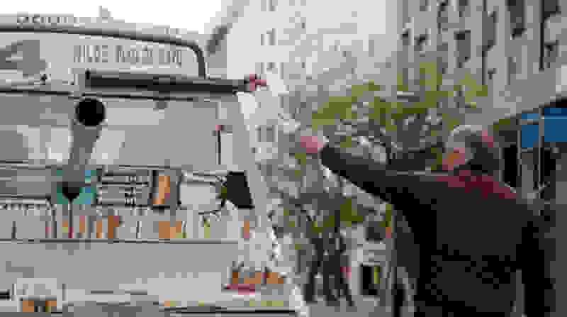 weapon-mass-instruction-carro-armato-libri-04.jpg