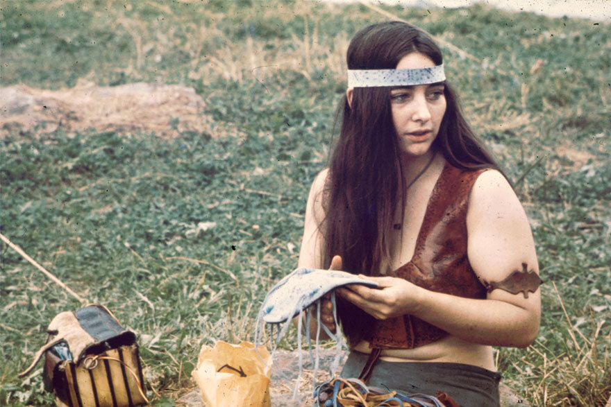 woodstock-women-fashion-1969-53__880.jpg