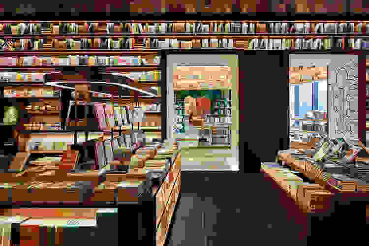 yjy-maike-centre-flagship-bookstore-tomoko-ikegai-11.jpg