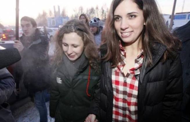 Pussy Riot: Αποφασισμένες να πολεμήσουν τον Πούτιν