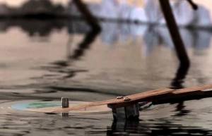 Υποβρύχιες μελωδίες με ιδιαίτερους συμβολισμούς (video)