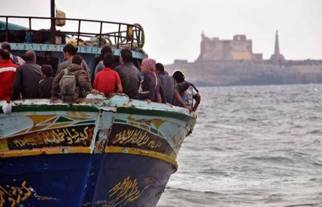 Ελληνικό φορτηγό πλοίο διέσωσε 120 μετανάστες