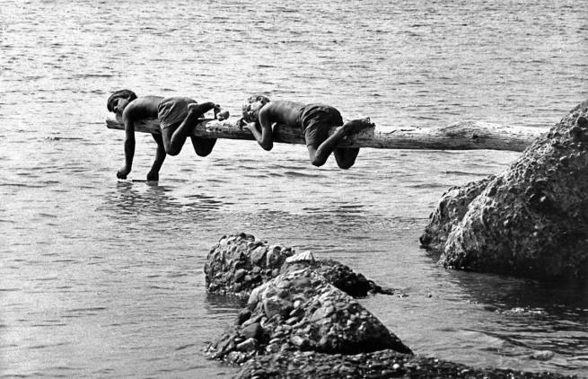 Ντίνος Σιώτης - Διακοπές με ήρωες του καλοκαιριού