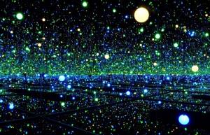 Yayoi Kusama: Artbrut, βούλες, ψευσθαισθήσεις και υψηλή ραπτική