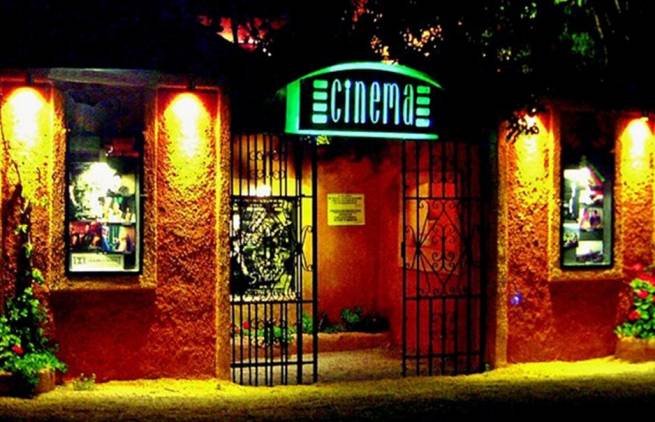 Τα πιο ωραία θερινά σινεμά των νησιών