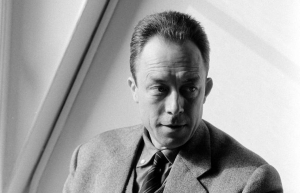 Albert Camus: «Έχετε προσέξει ότι μόνο ο θάνατος ξυπνά τα αισθήματά μας;»