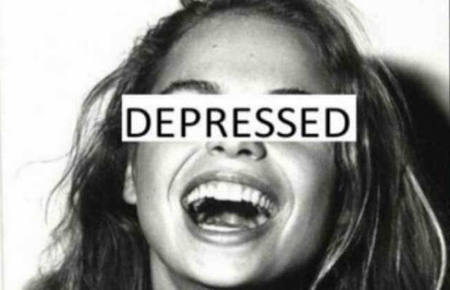 H &quot;χαμογελαστή κατάθλιψη&quot; των social media