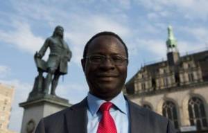 Ο πρώτος μαύρος βουλευτής στη Γερμανία