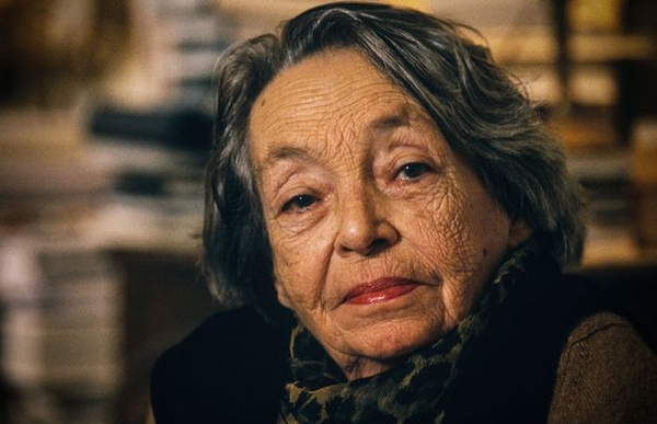 Marguerite Duras: «Τα πουλιά είναι σαν την αγάπη. Υπήρχαν πάντα. Όλα τα είδη εξαφανίζονται, αλλά όχι τα πουλιά. Όπως η αγάπη..»