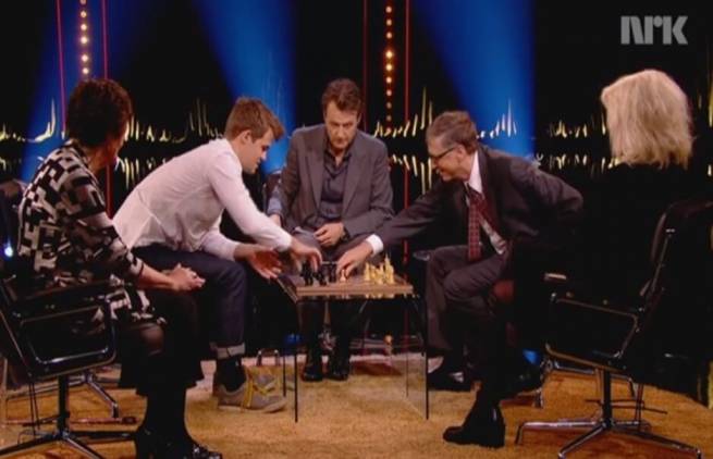 Ποιος ξεφτίλισε τον Bill Gates στο... σκάκι;! (video)