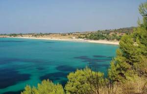 Ξεπούλησαν για 9,6 εκατ. την παραλία του Αϊ-Γιάννη