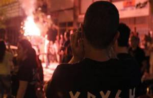 &quot;Με μαχαίρωσαν τρεις φορές επειδή ήθελα να αποχωρήσω...&quot;