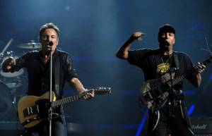 Bruce Springsteen &amp; Tom Morello - The Ghost of Tom Joad (video), (Greek subs)