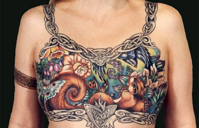 Όμορφα tattoos πάνω πάνω σε ουλές από μεστεκτομή...