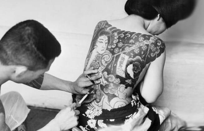 Άνθρωποι και tattoos από μια άλλη εποχή
