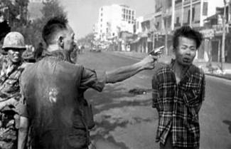 Σαν σήμερα το 1968 στο Βιετνάμ (μια ιστορική φωτογραφία)