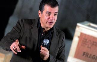 Θεοδωράκης: εγκαταλείπει τη δημοσιογραφία και ιδρύει Κόμμα