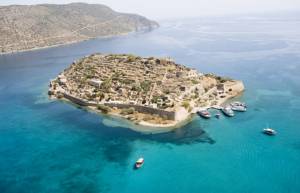 Η Σπιναλόγκα στα 10 πιο όμορφα “εγκαταλελειμμένα” μνημεία