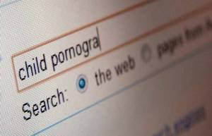 Νέα μέτρα από Google για &quot;μπλόκο&quot; σε πρόσβαση παιδικής πορνογραφίας