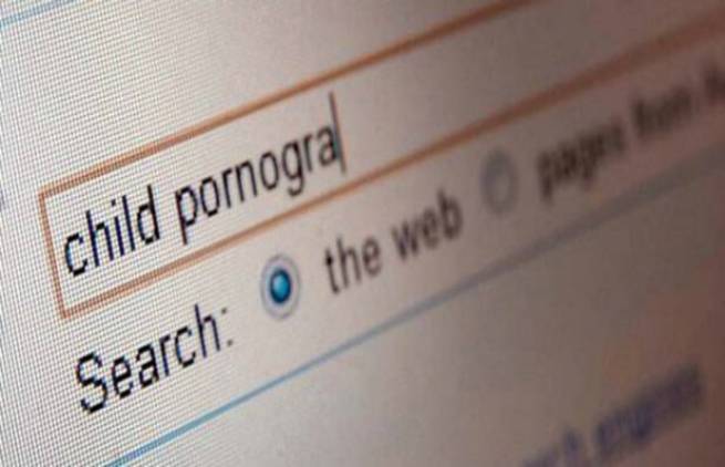 Νέα μέτρα από Google για &quot;μπλόκο&quot; σε πρόσβαση παιδικής πορνογραφίας