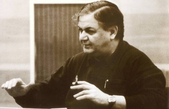 10 &quot;αναρχικές&quot; πρόζες του Μάνου Χατζιδάκι