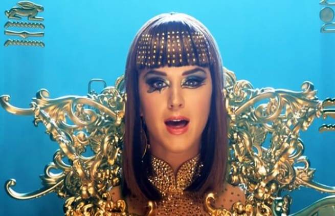 Στο στόχαστρο Μουσουλμάνων η Katy Perry (video)
