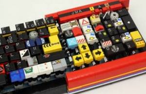 Κατασκεύασε πληκτρολόγιο από Lego! (video)