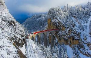 Bernina Express: Το τρένο που μαγεύει