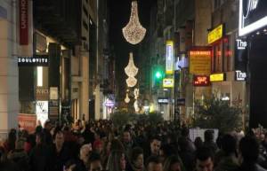 Ανεβασμένος ο τζίρος των καταστημάτων την τελευταία Κυριακή του χρόνου