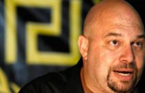 Ρατσιστικό παραλήρημα Παναγιώταρου: &quot;Σπουδαία προσωπικότητα ο Χίτλερ, Αλβανή αδελφή ο σκηνοθέτης του Corpus Christi&quot; (video)