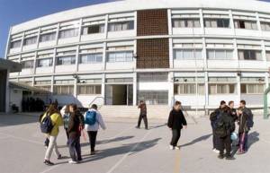 «Εντολή εισαγγελέα το... ντου στα σχολεία»