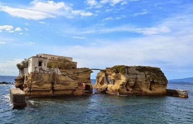 Το καταραμένο νησί που…σκοτώνει τους ιδιοκτήτες του!