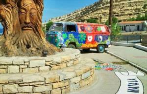 Hippie-Hippie Matala! Matala! «Εγίνηκε της π@τ@ν@ς!» (video)