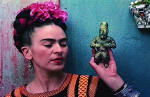 H ντουλάπα της Frida Kahlo ανοίγει μετά από 58 χρόνια (video)