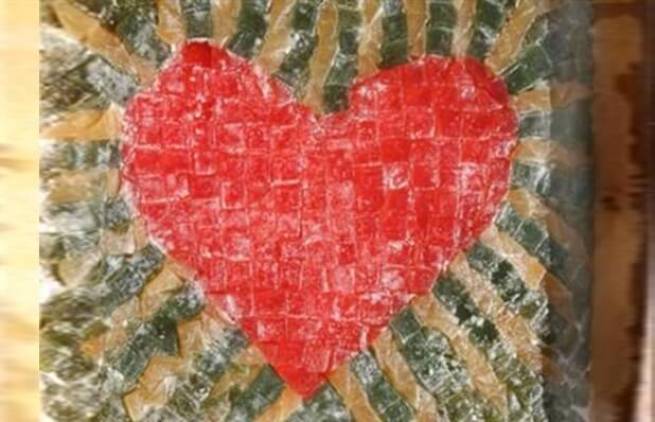 Ψηφιδωτά φτιαγμένα από 10.000 λουκούμια στη Σύρο