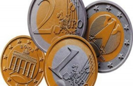 Σαν σήμερα 1 Ιανουαρίου: To 2002 το Ευρώ αντικαθιστά τη Δραχμή