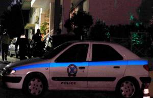 Έσκαβαν να βρουν... θησαυρό στην αυλή εκκλησίας