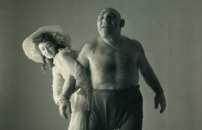 Maurice Tillet – Η ιστορία του πραγματικού «Shrek» (video)