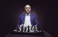 Γκάρι Κασπάροφ: «Η τεχνητή νοημοσύνη θα μας βγάλει από τη βολή μας»