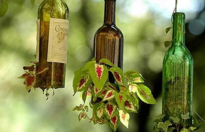 Φτιάξτε απίθανα πράγματα με άδεια μπουκάλια (video)