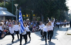 Ως πότε τα παιδιά μας, θα παρελαύνουν στρατιωτικά;